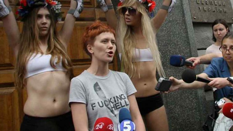Проплачені акції та втеча в Швейцарію! Що відомо про засновницю «Femen» Анну Гуцол та про її таємний зв’язок з Рабіновичем!