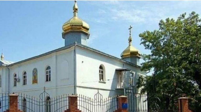 Майже випадково зайшов сьогодні в Одесі в церкву Київського патріархату. Що я там побачив…