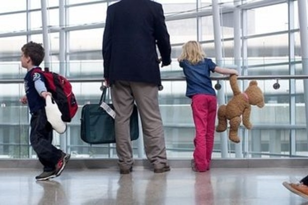 Як правильно діяти і що потрібно знати батькам! Новий закон про вивезення дитини за кордон!