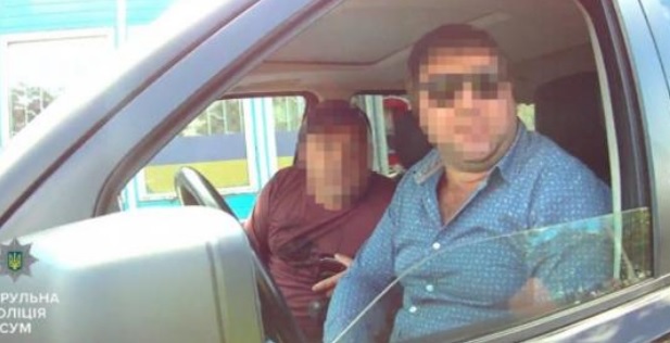 «Твой Путин них** тебе не поможет» — Полиция положила мордой в асфальт водителя Range Rover на российских номерах (ВИДЕО)