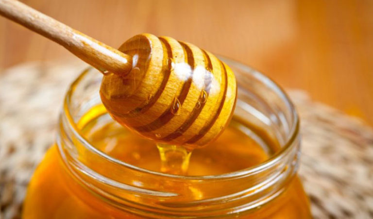 Мед допоможе позбутися проблем зі шлyнком! Кращі рецепти для домашнього застосування!