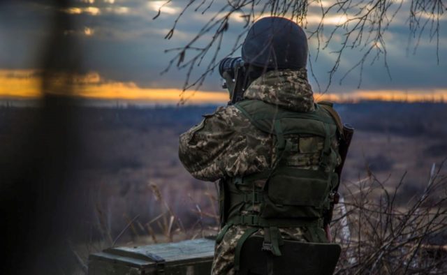 Загострення на Донбасі! Бойовики добу безперервно накривають українські позиції забороненою зброєю!
