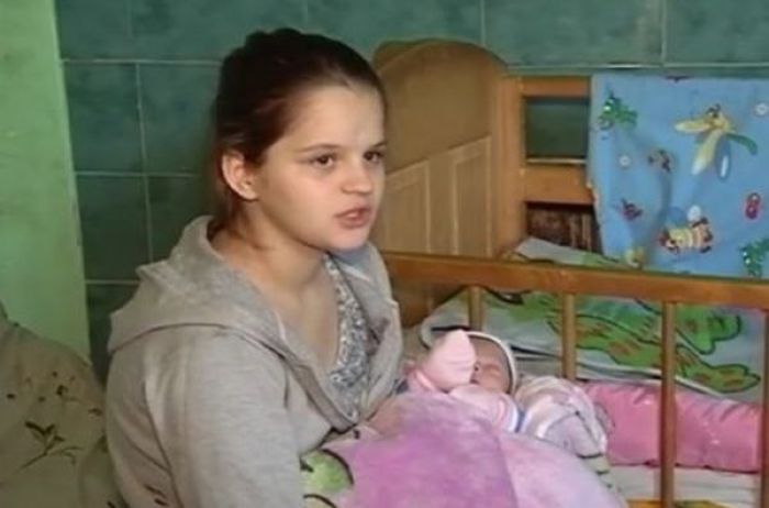 Як зараз живеться наймолодшою мамі України