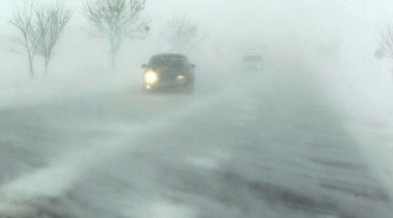Сильный шторм і 20 см снігу: рятівники попередлили про погодню небезпеку в 6 областях України