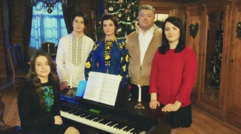 Діти Порошенка визвали справжній фурор в мережі і зробили для всієї України різдвяний сюрприз. ВІДЕ0
