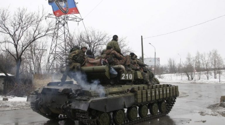 Потужнuй прорuв ЗСУ на Донбасі: сотні наляканuх бойовuків тікають до кордону, десяткu заruблuх