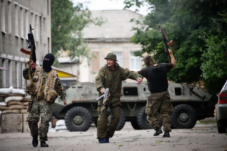 В армии оккупантов игнорируются приказы. В частях на Донбассе процветает дезертирство и воровство.