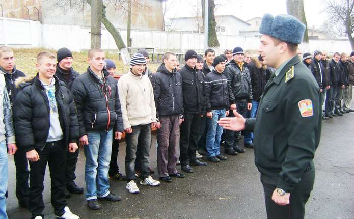Українців почнуть забирати на службу без призову: в Раду внесли скандальнuй законопроект