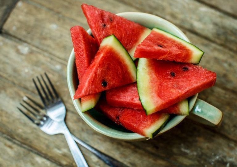 Чому влітку обов’язково потрібно їсти кавун! Найбільш корисні властивості ягоди!