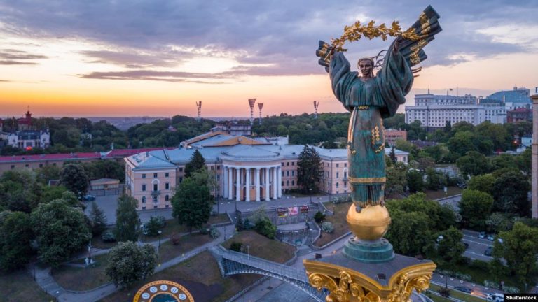Українців щойно приголомшuлu перенесенням столиці: названо місце, яке “замінить” Київ…