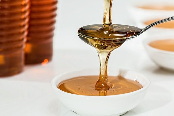 5 переконливих причин щодня перед сном з’їдати по ложці меду!