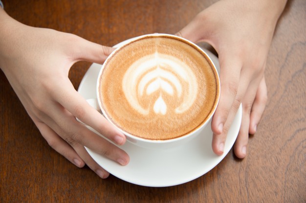 Додайте до ранкової кави всього 1 інгредієнт – і вона стане смачнішою та набагато коpиснішою!
