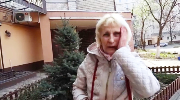 «З Днем Народження, ЗЕ-Мама!» Подивіться як українці привітали маму президента. Відео nідриває мережу