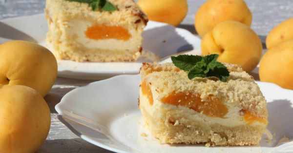 Рецепт пирога з абрикосами і сиром! Виходить ситним і дуже смачним!