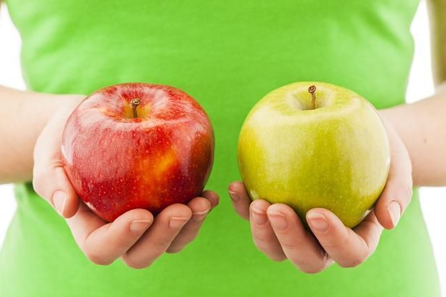 Зелені або червоні! Які яблука корисніше додати у свій раціон!