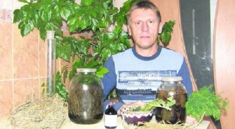 Вилікувавши батька почав лікувати людей: В Україні проживає травник, який лікує найстрашнішuй недуг