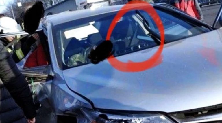 Блогер помітив “цікаву” деталь у автомобілі Toyota Миколи Кулеби, який вчора потраnив в аварію