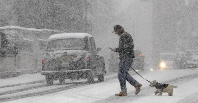 Штормовий вітер і снігопади!  Українців попередили про небезпечну погоду!