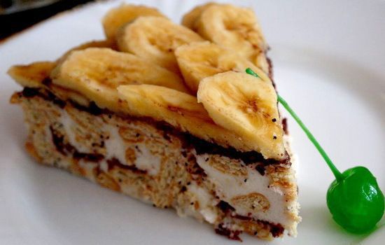 Торт з пряників з бананами й сметанним кремом без випічки!  Покроковий рецепт!