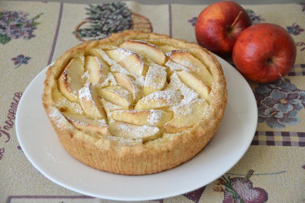Пиріг “Яблука на снігу” з дуже ніжною начинкою, просто тане в роті! Дуже швидко та смачно!