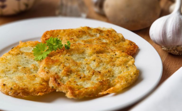 Чеські картопляні коржі — смачна та апетитна страва!