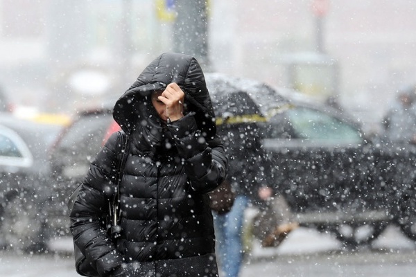 Небезпека! На Україну насувається снігова буря! Синоптики попереджають про погіршення погоди!