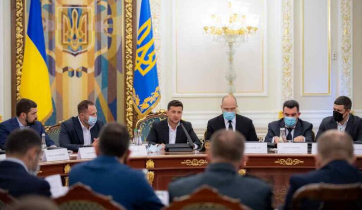 Україна розриває договори: цього чекали давно. Кабмін прийняв рішення: Зеленський дотис