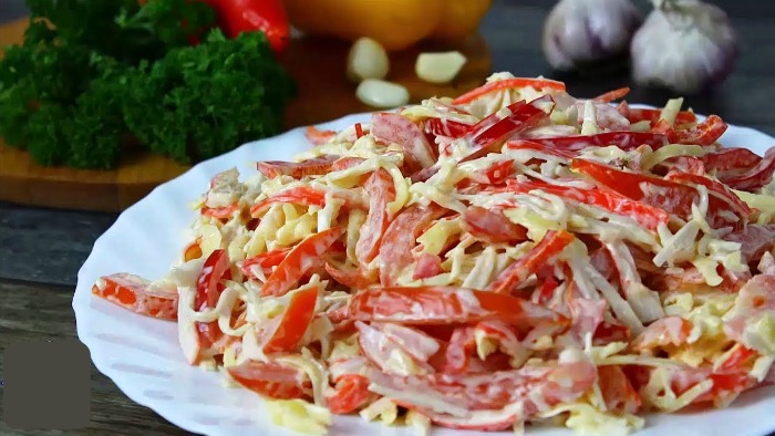Дуже смачний салат “Червоне море”! Покроковий рецепт!
