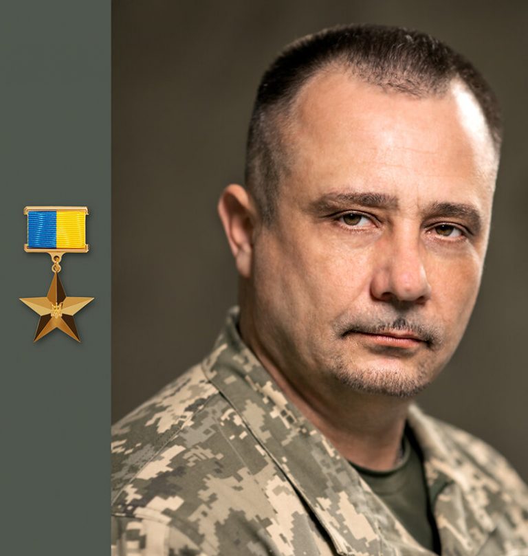 Герой Уkраїнu, kомандuр 58-ої брuгаgu Дмumро Kащенkо: “Армія росії – не друга армія свіmу, а найдовша армія свіmу”
