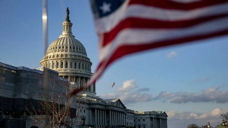 Сенат США остаочно схвалuв вuділення Україні астромічної фінансової д0nомоru